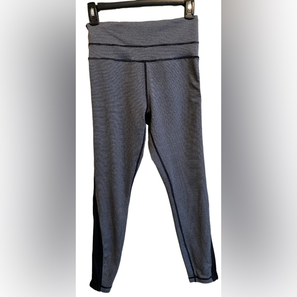 Kittenish: Gray and Black Leggings with Zipper Pocket in the Back